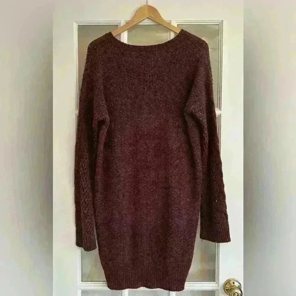 American Eagle chunky women’s sweater size L long